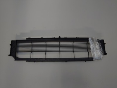 Решётка средняя w бампер перед tesla s lift фото №1