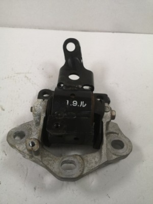 Cx-3 подушка кронштейн двигуна фото №1