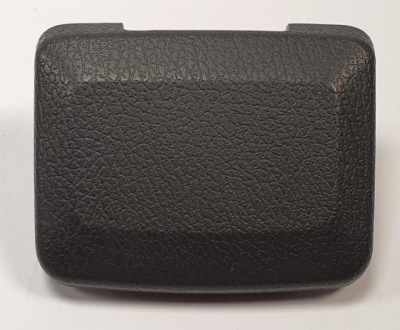 Пластик захист гвинт сидіння volvo xc90 8619661 фото №1