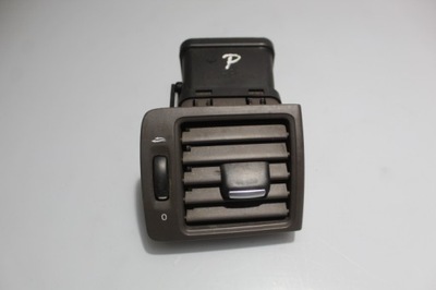 Решітка обдув права volvo v50 фото №1