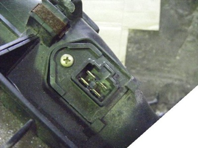 Suzuki swift 1.0 99r. потенціометр вентилятор фото №1