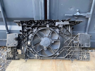 Pas передній вентилятор радіатора kpl renault fluence z.e. оригінальний номер 752107160r фото №1