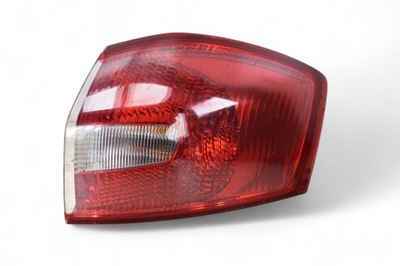 FEU DROITE ARRIÈRE ARRIÈRE 167098 FORD KUGA MK1 08-13 - milautoparts.fr