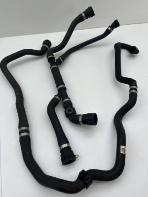 Bmw 3 f30 330e b48 труба шланг води радіатора комплект 8673992 фото №1