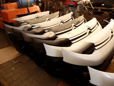 Бампер решітка радіатора jumpy proace expert vivaro оригінал фото №1