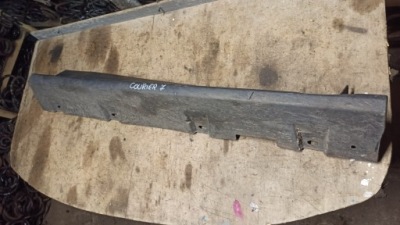 Молдинг порог правая ford courier et76-10154-ae фото №1