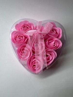 Róże mydlane w Sercu (9 Róż) - Jasno Różowe Róża z mydła