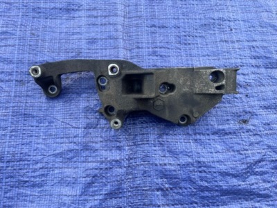 Peugeot 308 t9 подушка кронштейн генератора 1.2 thp фото №1