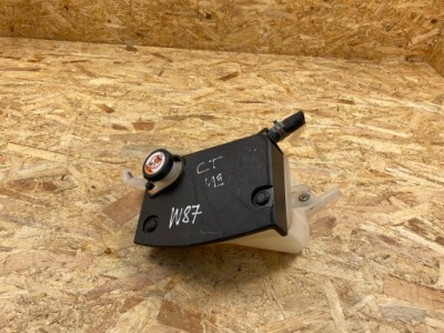 Бак расширительный lexus ct200h 2011- фото №1