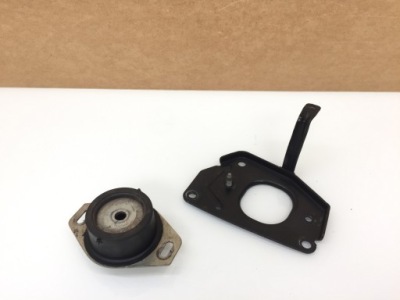 Citroen ds4 2.0hdi кронштейн подушка коробки фото №1