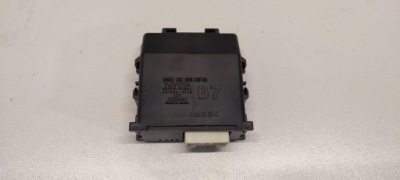 Mazda 2 toyota yaris iv модуль замка центрального 85970-52061 фото №1