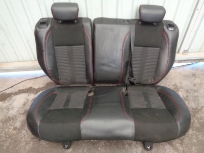 Заднє сидіння задня спинка alfa romeo giulietta 2010- фото №1