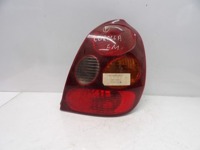 Лампа права задня toyota corolla фото №1