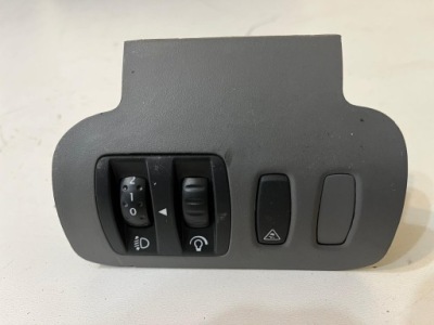Renault scenic ii панель регулювання світла 8200140985 фото №1