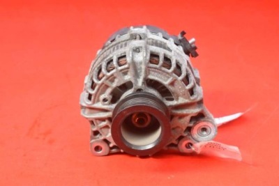 Генератор 30659580 volvo v60 1 i 2.0 d4 181 km 13-20 фото №1