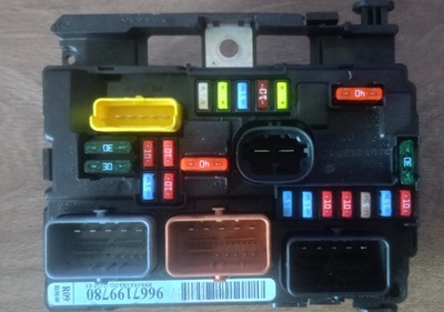 Модуль bsm r09 citroen c4 peugeot 207 9667199780 фото №1