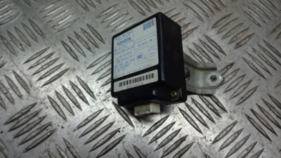 Блок керування модуль замка центрального yaris verso 89741-52020 фото №1