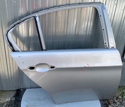 Двері праве задня задні bmw 3 e90 sedan фото №1