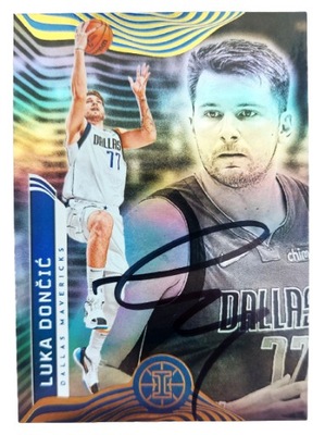 LUKA DONCIC 2021-22 Panini Illusions #70 AUTOGRAF