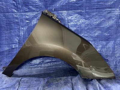 Peugeot 5008 10- правий передній крила фото №1