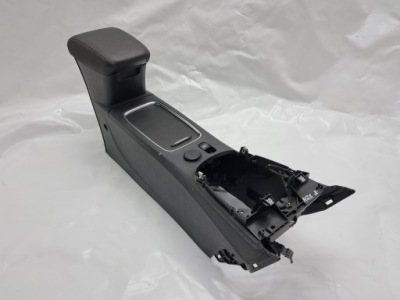 Opel astra k v туннель средний подлокотник корпус фото №1