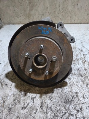 Suzuki kizashi 2.4 поворотний кулак ступиця лівий задня awd фото №1