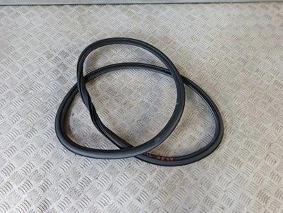 Audi a3 8v sportback прокладка дверь задняя левый фото №1