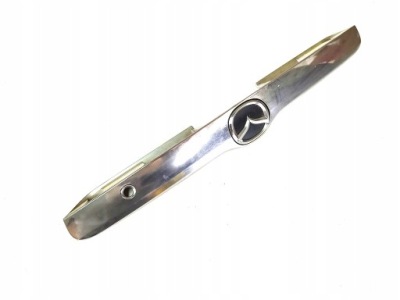 Mazda tribute 03r накладка кришки фото №1