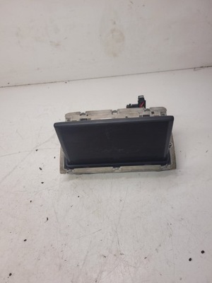 Дисплей монітор підйомник audi a3 8v 8v0857273m фото №1