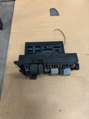 Модуль sam коробка предохранителей mercedes cls w219 2115457701 eu фото №1