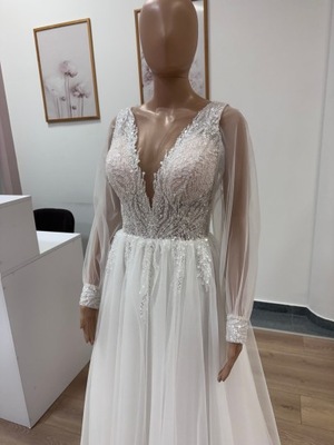 Nowa błyszcząca tiulowa suknia ślubna bogato zdobiona z dopinanym rękawem