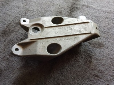 Кронштейн двигуна ліва bmw x5 x6 f15 f16 фото №1