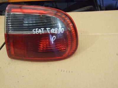 SEAT TOLEDO II FARO DERECHA PARTE TRASERA  