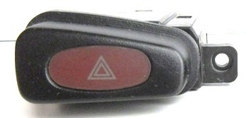 Перемикач аварійних mazda оригінальний номер 153132 фото №1