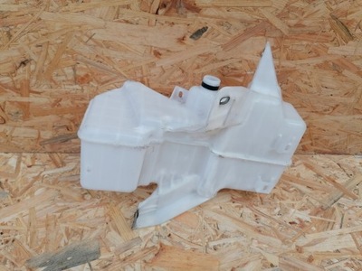 Бачок омывателя toyota prius prime plug in 2017- фото №1