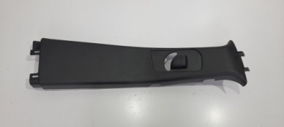 Захист стійка середнього права grand cherokee wk2 фото №1