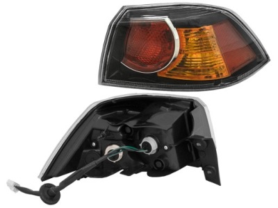 Mitsubishi lancer 2006- лампа задня права 8330a624 фото №1