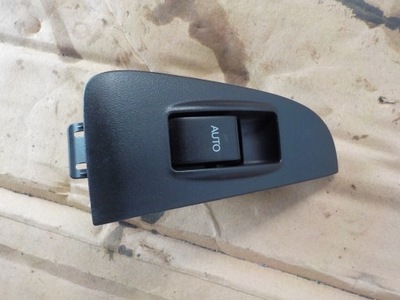 Toyota avensis t25 перемикач скло правий задня фото №1