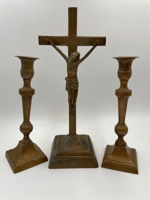 Stary Piękny mosiężny krzyż ze świecznikami