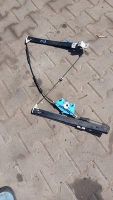 Pod.szyby правый перед audi a4 b6 02r sedan фото №1