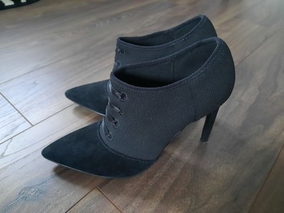 Buty na szpilce Nine West nowe 39