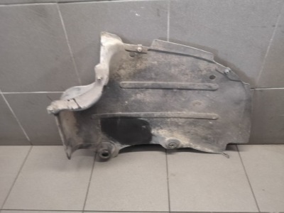 Захист підвіска audi a4 b7 8e0825219e фото №1