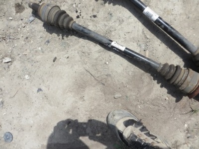 Приводной вал правый  задняя bmw x3 f25 x drive 7598038 механическая коробка передач ? фото №1