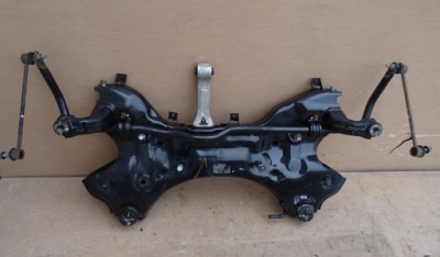 Hyundai tucson ii 2.0d підрамник підрамник двигуна механічна коробка передач фото №1