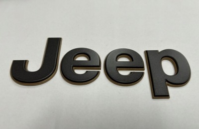 Наклейка/эмблема "jeep" золотая рамка jeep wrangler jl model 392 фото №1