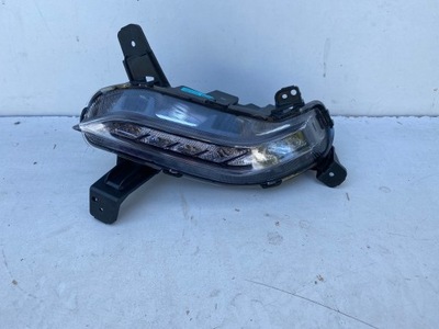 Hyundai i30 fastback противотуманная фара правый led drl фото №1