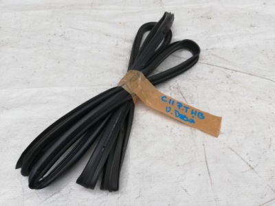 Прокладка дверь правый задняя kia ceed ii 12-17 hb фото №1