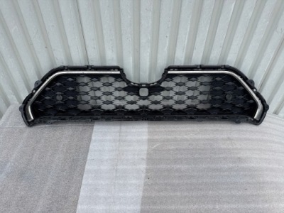 Toyota rav4 v решітка радіатора решітка радіатора бампера 53112-42250 фото №1