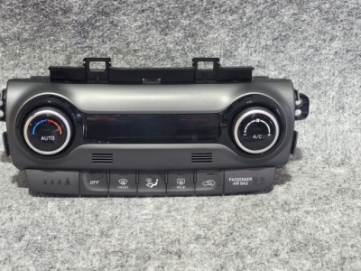 Hyundai kona панель кондиціонера c200367820 фото №1