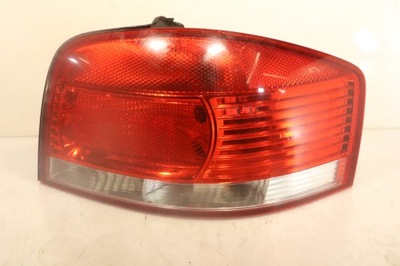 Лампа права задня audi a3 8p hb фото №1